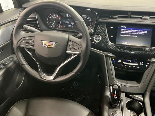 2025 Cadillac XT6 Premium Luxury AWD