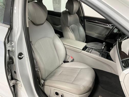 2019 Genesis G80 3.8