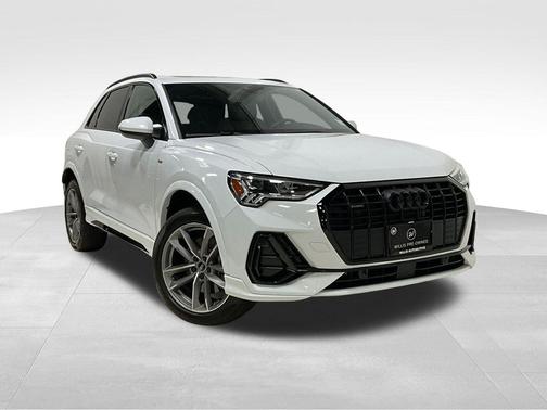 2024 Audi Q3 Premium 45 TFSI S line quattro Tiptronic