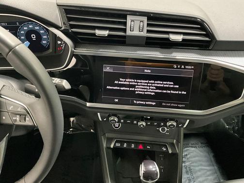 2024 Audi Q3 Premium 45 TFSI S line quattro Tiptronic