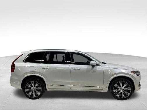 2023 Volvo XC90 B6 Ultimate 7-Seater