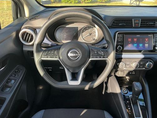2023 Nissan Versa 1.6 SV