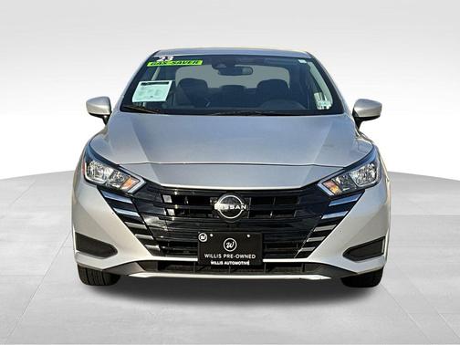 2023 Nissan Versa 1.6 SV