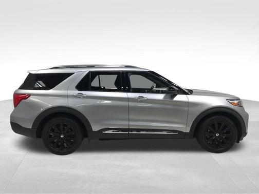 Iconic Silver Metallic 2020 Ford Explorer Limited