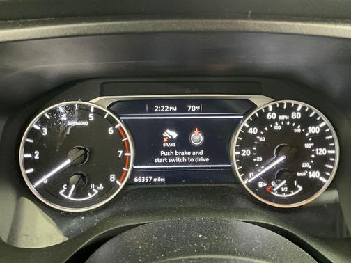 Super Black 2024 Nissan Rogue SV