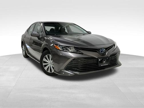 2018 Toyota Camry Hybrid LE