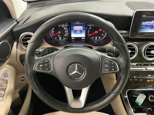 2017 Mercedes-Benz GLC 300 Base 4MATIC