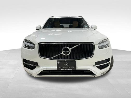 2019 Volvo XC90 T6 Momentum