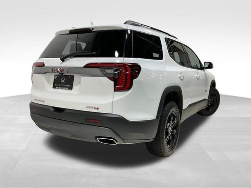 2023 GMC Acadia AWD AT4