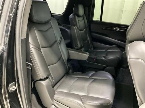 2019 Cadillac Escalade ESV Platinum
