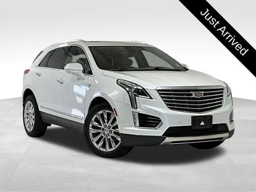 Crystal White Tricoat 2018 Cadillac XT5 Platinum