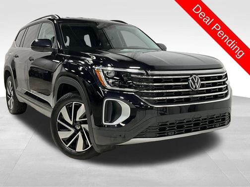 Deep Black Pearl 2025 Volkswagen Atlas 2.0T SE w/Technology 4MOTION