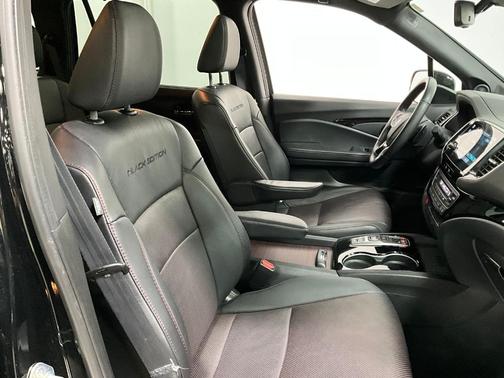 2021 Honda Pilot Black Edition