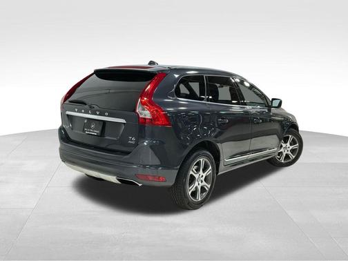 Savile Gray Metallic 2014 Volvo XC60 T6 R-Design