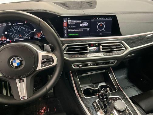 Alpine White 2022 BMW X7 M50i