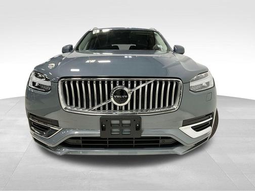 2022 Volvo XC90 Recharge Plug-In Hybrid T8 Inscription 6 Passenger