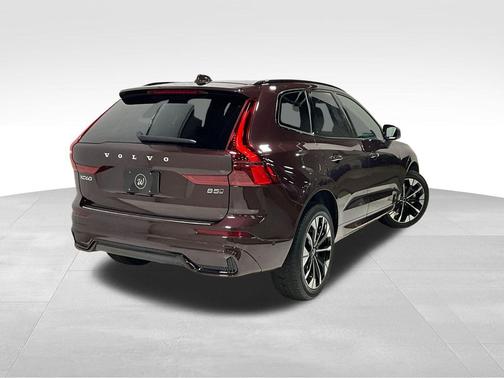 2026 Volvo XC60 B5 Plus