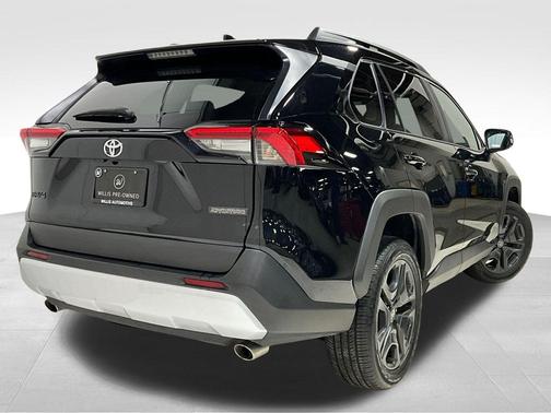 2023 Toyota RAV4 Adventure