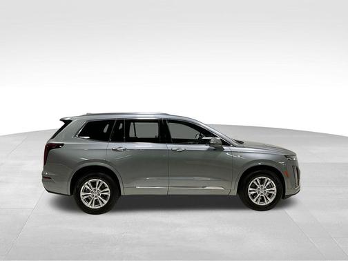 2025 Cadillac XT6 Luxury AWD