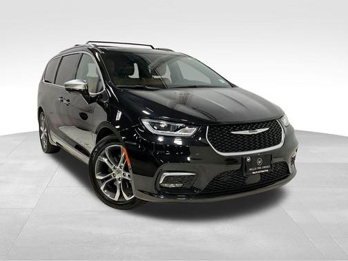 2022 Chrysler Pacifica L