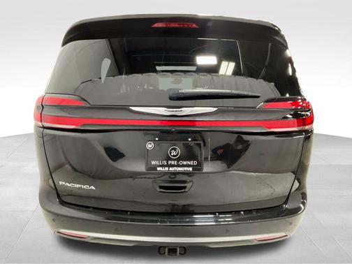2022 Chrysler Pacifica L