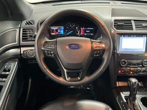 Blue Metallic 2019 Ford Explorer XLT
