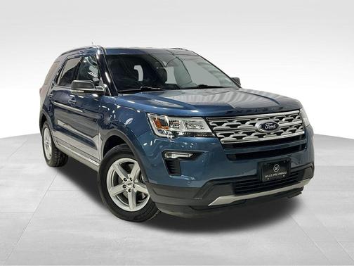 Blue Metallic 2019 Ford Explorer XLT