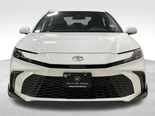 Ice Cap 2025 Toyota Camry SE