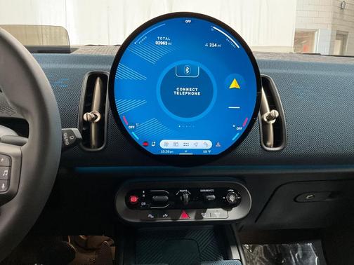 2025 MINI Countryman Base