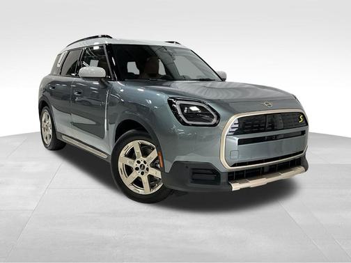 2025 MINI Countryman Base