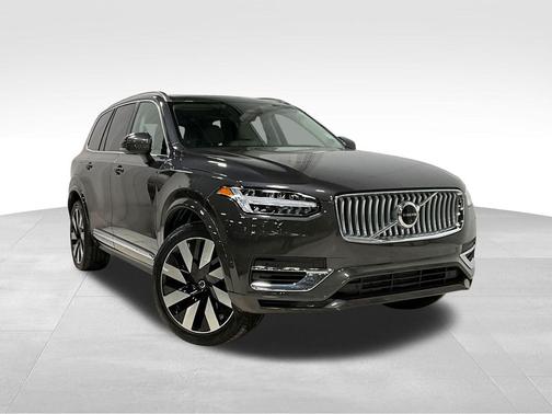 2024 Volvo XC90 Recharge Plug-In Hybrid T8 Ultimate Bright Theme 7-Seater