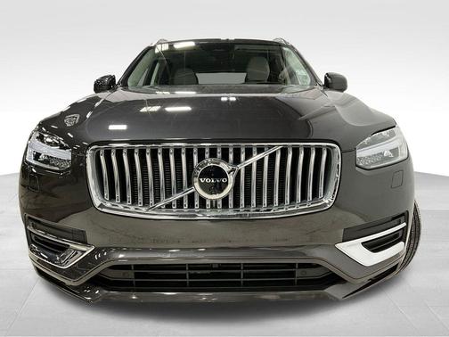 2024 Volvo XC90 Recharge Plug-In Hybrid T8 Ultimate Bright Theme 7-Seater