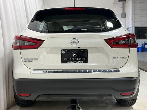 2022 Nissan Rogue Sport SL