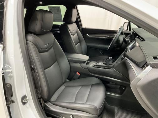 2024 Cadillac XT5 Luxury