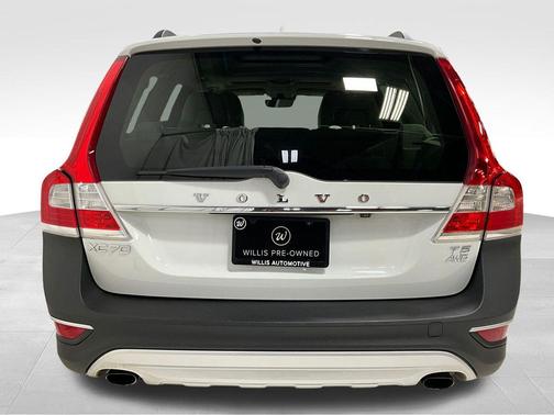 Ice White 2016 Volvo XC70 T5 Premier