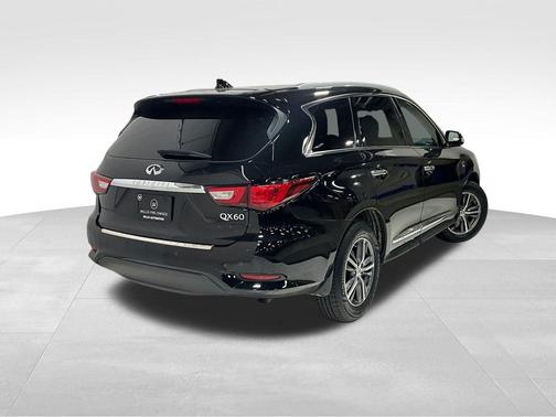 2017 INFINITI QX60 Base