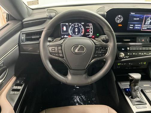 2022 Lexus ES 350 Base