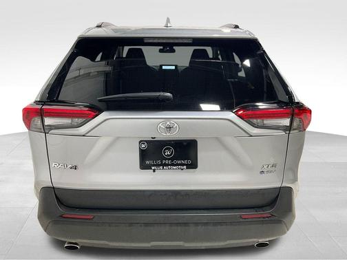 Silver Sky Metallic 2025 Toyota RAV4 Hybrid XLE