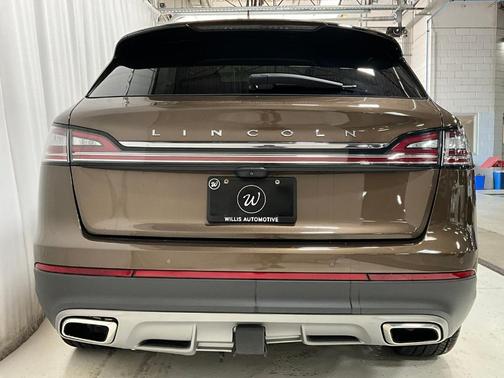 2022 Lincoln Nautilus Reserve