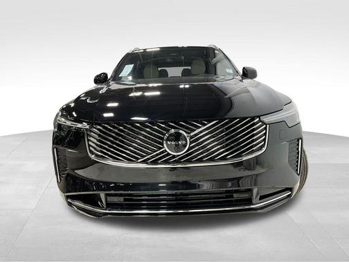 2026 Volvo XC90 Plug-In Hybrid T8 Plus 7-Seater