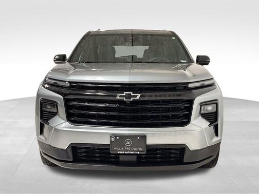 Sterling Gray Metallic 2024 Chevrolet Traverse LT