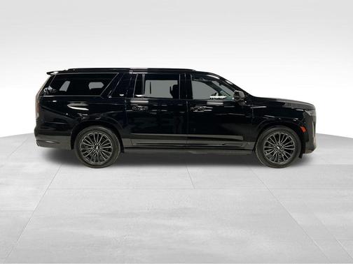 2022 Cadillac Escalade ESV Sport Platinum