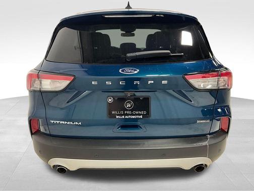 2020 Ford Escape Titanium