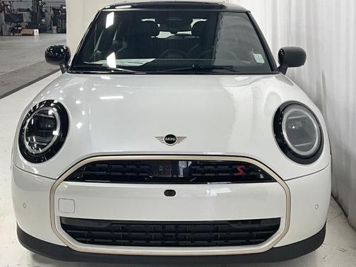 2025 MINI Hardtop ICONIC