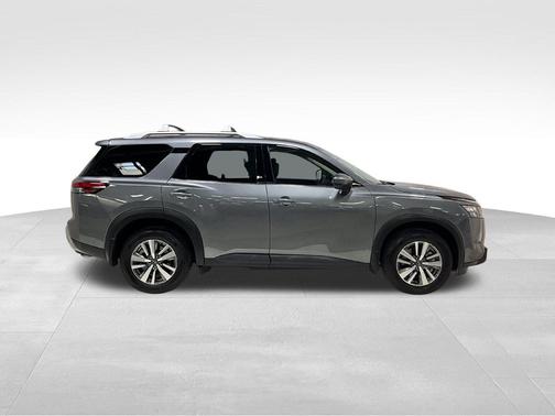 Gun Metallic 2025 Nissan Pathfinder SL 4WD