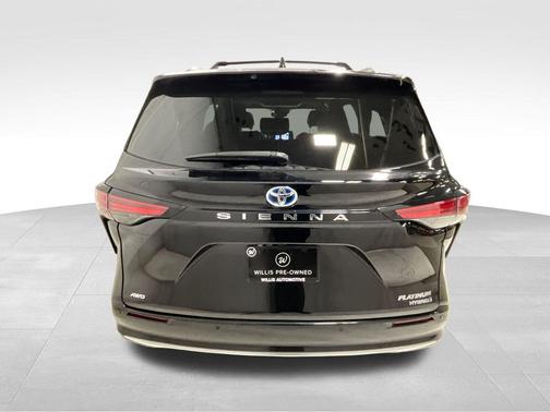 2021 Toyota Sienna Platinum 7 Passenger