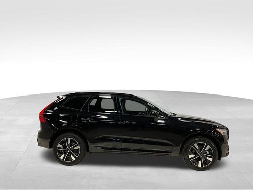2026 Volvo XC60 B5 Core