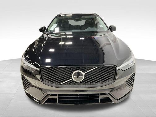 2026 Volvo XC60 B5 Core