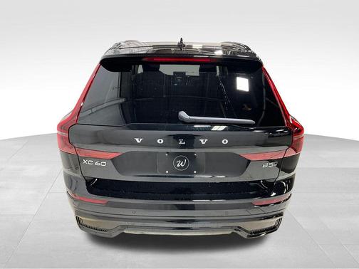 2026 Volvo XC60 B5 Core