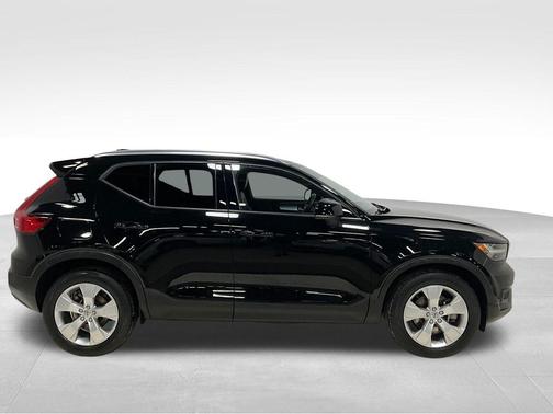 Black Stone 2021 Volvo XC40 T5 Momentum